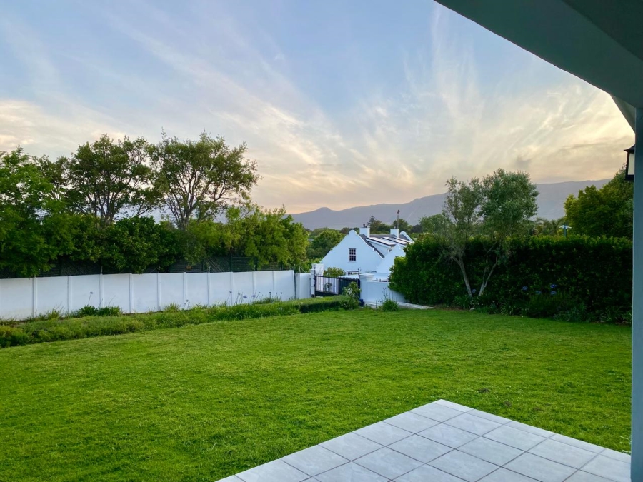 To Let 5 Bedroom Property for Rent in Constantia Western Cape